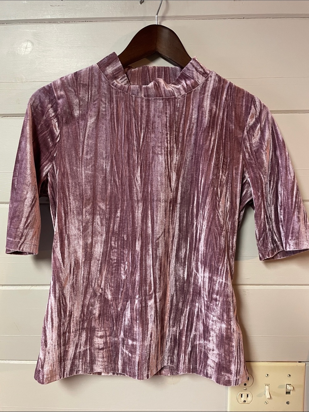 NWT Anthropologie Women's Velvet Mock Neck Top Pilcro Pink/Rose Size M. - Picture 4 of 10